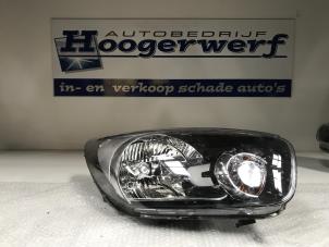 Used Headlight, right Kia Picanto (TA) 1.0 12V Price € 100,00 Margin scheme offered by Autobedrijf Hoogerwerf