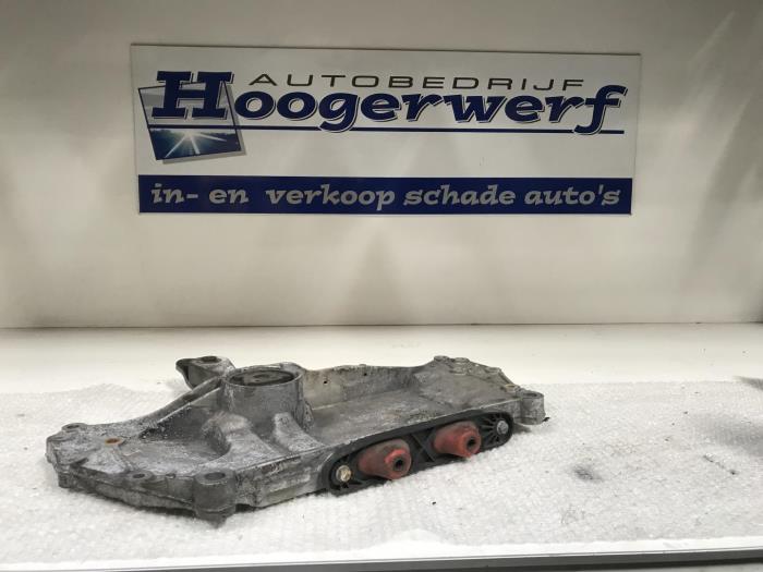 Usados Subchasis Volkswagen Scirocco (137/13AD) 2.0 R 16V Precio € 150,00 Norma de margen ofrecido por Autobedrijf Hoogerwerf
