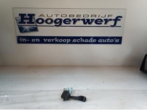 Used Wiper switch BMW 3 serie (E46/4) 320d 16V Price € 20,00 Margin scheme offered by Autobedrijf Hoogerwerf
