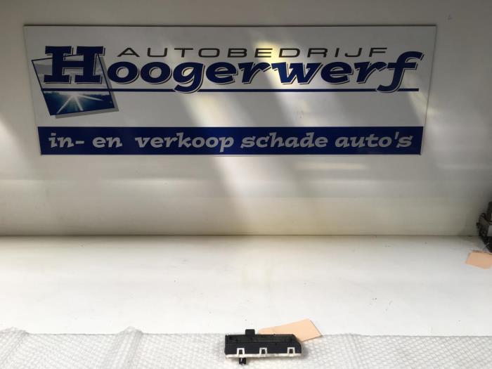 Usagé Ordinateur divers Mercedes S (W221) 3.0 S-350 BlueTec 24V Prix € 45,00 Règlement à la marge proposé par Autobedrijf Hoogerwerf