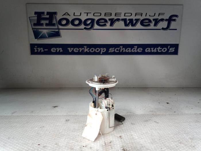 Gebrauchte Benzinpumpe Fiat Grande Punto (199) 1.4 Preis € 20,00 Margenregelung angeboten von Autobedrijf Hoogerwerf