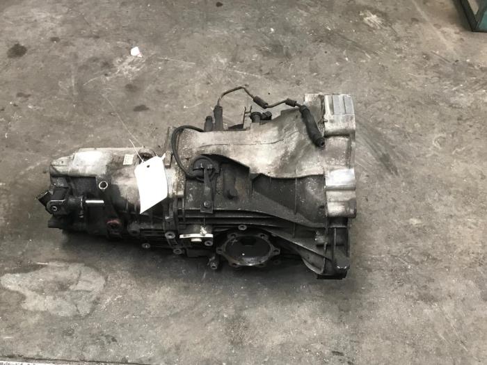 Gebrauchte Getriebe Volkswagen Passat (3B3) 2.0 20V Preis € 250,00 Margenregelung angeboten von Autobedrijf Hoogerwerf