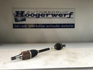 Usagé Arbre de transmission avant gauche Citroen C3 (SC) 1.2 VTi 82 12V Prix sur demande proposé par Autobedrijf Hoogerwerf