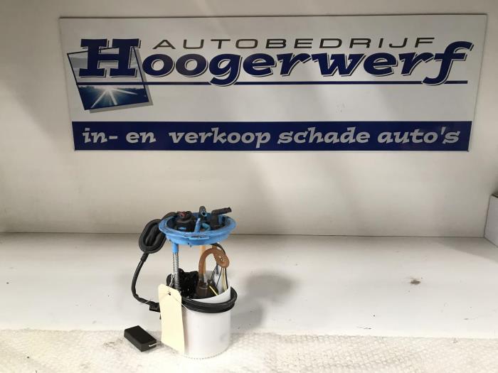 Usagé Pompe essence Volkswagen Scirocco (137/13AD) 2.0 TSI 16V Prix € 50,00 Règlement à la marge proposé par Autobedrijf Hoogerwerf