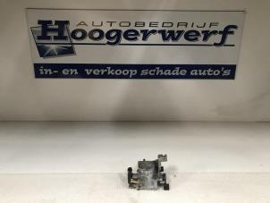 Usagé Boîtier accélérateur Suzuki Swift (ZA/ZC/ZD1/2/3/9) 1.5 VVT 16V Prix € 50,00 Règlement à la marge proposé par Autobedrijf Hoogerwerf