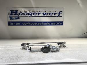 Used Wiper motor + mechanism Toyota Verso 1.6 16V VVT-i Price € 60,00 Margin scheme offered by Autobedrijf Hoogerwerf