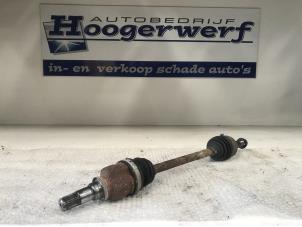 Usagé Arbre de transmission avant gauche Toyota Aygo (B10) 1.0 12V VVT-i Prix € 30,00 Règlement à la marge proposé par Autobedrijf Hoogerwerf