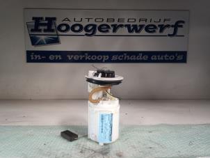 Używane Pompa benzynowa Volkswagen Golf V (1K1) 1.4 16V Cena € 50,00 Procedura marży oferowane przez Autobedrijf Hoogerwerf