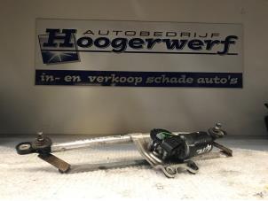 Used Wiper motor + mechanism Opel Astra G (F08/48) 1.6 16V Price € 40,00 Margin scheme offered by Autobedrijf Hoogerwerf