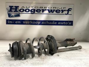 Usados Barra de amortiguador derecha delante Opel Astra G (F08/48) 1.6 Precio € 40,00 Norma de margen ofrecido por Autobedrijf Hoogerwerf