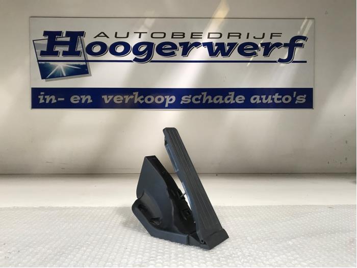 Gebrauchte Gaspedal Mercedes C Estate (S205) C-180 1.6 16V BlueEfficiency Preis € 40,00 Margenregelung angeboten von Autobedrijf Hoogerwerf