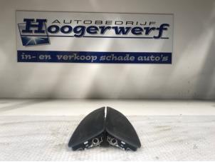Usados Asiento de airbag Renault Twingo III (AH) 1.0 SCe 70 12V Precio € 60,00 Norma de margen ofrecido por Autobedrijf Hoogerwerf