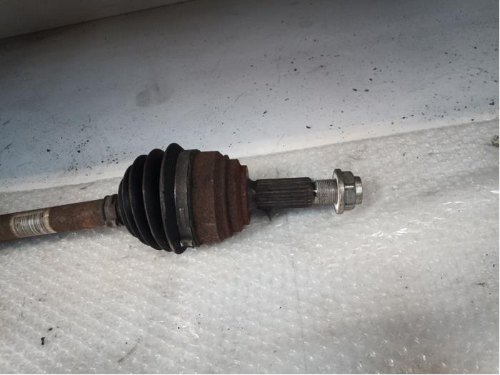 Front drive shaft, right from a Ford Fiesta 6 (JA8) 1.0 EcoBoost 12V Sport 2015