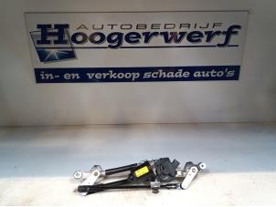 Used Wiper motor + mechanism Kia Rio III (UB) 1.2 CVVT 16V Price € 65,00 Margin scheme offered by Autobedrijf Hoogerwerf