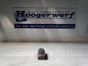 Gebrauchte ABS Pumpe Peugeot 307 (3A/C/D) 2.0 HDi 90 Preis € 50,00 Margenregelung angeboten von Autobedrijf Hoogerwerf