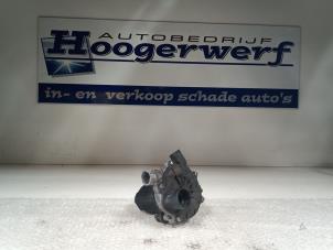 Usados Bomba secundaria Audi A4 Avant (B9) 2.0 TDI 16V Precio € 150,00 Norma de margen ofrecido por Autobedrijf Hoogerwerf