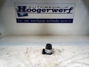 Usagé Pompe ABS Volkswagen Polo IV (9N1/2/3) 1.9 SDI Prix € 40,00 Règlement à la marge proposé par Autobedrijf Hoogerwerf