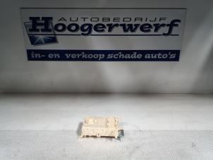 Usados Caja de fusibles Hyundai i10 (B5) 1.0 12V Precio € 70,00 Norma de margen ofrecido por Autobedrijf Hoogerwerf
