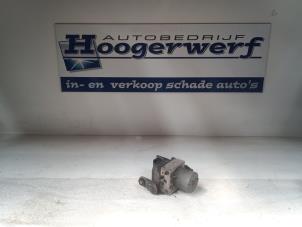 Usagé Pompe ABS Rover 75 1.8 16V Classic Prix € 70,00 Règlement à la marge proposé par Autobedrijf Hoogerwerf