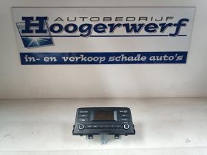Usagé Radio Kia Picanto (JA) 1.0 12V Prix € 80,00 Règlement à la marge proposé par Autobedrijf Hoogerwerf