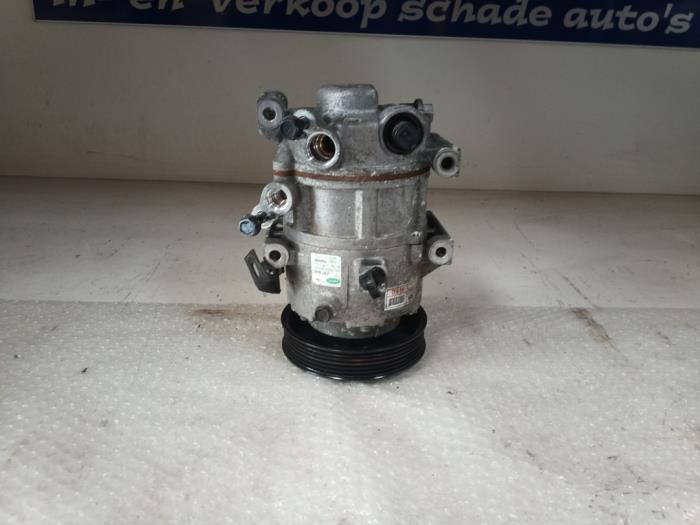 Air conditioning pump from a Kia Carens IV (RP) 1.6 GDI 16V 2014