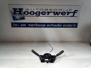 Usagé Commutateur combi colonne de direction Hyundai i10 (B5) 1.0 12V Prix € 75,00 Règlement à la marge proposé par Autobedrijf Hoogerwerf