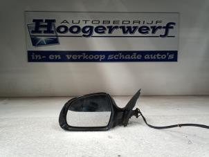 Usagé Rétroviseur extérieur gauche Audi A4 Avant (B8) 2.7 TDI V6 24V Prix € 30,00 Règlement à la marge proposé par Autobedrijf Hoogerwerf