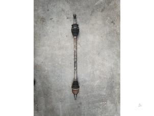 Used Front drive shaft, right Opel Corsa B (73/78/79) 1.2i 16V Price € 30,00 Margin scheme offered by Autobedrijf Hoogerwerf