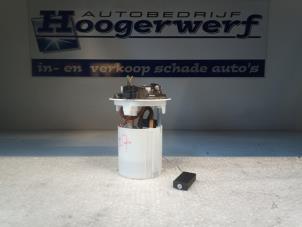 Used Electric fuel pump Peugeot 207/207+ (WA/WC/WM) 1.6 16V VTi Price € 20,00 Margin scheme offered by Autobedrijf Hoogerwerf