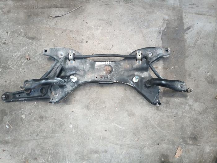 Subframe Mitsubishi Space Star 1.0 12V - 4000A449 3A90