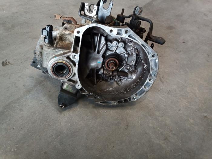 Gearbox Hyundai i10 1.1i 12V M81569 G4HG M81569