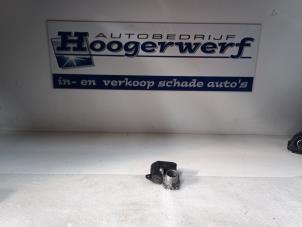 Used Throttle body Citroen C4 Cactus (0B/0P) 1.2 PureTech 82 12V Price € 40,00 Margin scheme offered by Autobedrijf Hoogerwerf