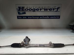 Usagé Boîtier de direction Opel Corsa D 1.4 16V Twinport Prix € 50,00 Règlement à la marge proposé par Autobedrijf Hoogerwerf