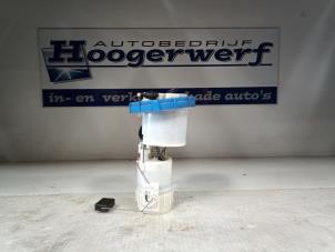 Usados Bomba eléctrica de combustible Citroen C1 1.0 12V Precio € 50,00 Norma de margen ofrecido por Autobedrijf Hoogerwerf