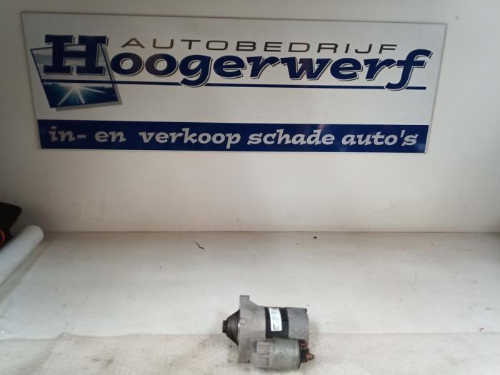 Begagnade Startmotor Renault Twingo II (CN) 1.2 16V Pris € 25,00 Marginaltabell erbjuds av Autobedrijf Hoogerwerf