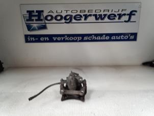 Used Rear brake calliper, left Volkswagen Transporter T5 2.0 TDI DRF Price € 40,00 Margin scheme offered by Autobedrijf Hoogerwerf