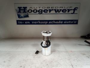 Usagé Pompe essence Nissan Qashqai (J11) 1.2 DIG-T 16V Prix € 70,00 Règlement à la marge proposé par Autobedrijf Hoogerwerf