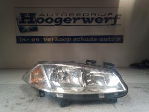 Used Headlight, right Renault Megane II CC (EM) 1.6 16V Price € 30,00 Margin scheme offered by Autobedrijf Hoogerwerf
