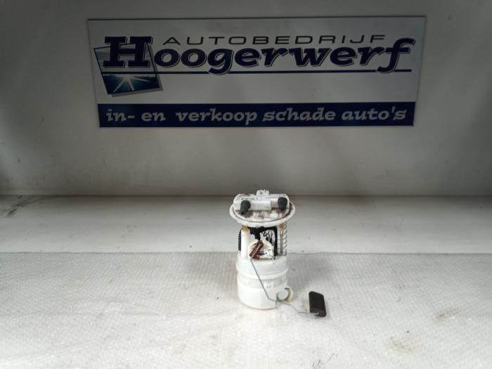 Usagé Pompe essence Renault Twingo II (CN) 1.2 Prix € 20,00 Règlement à la marge proposé par Autobedrijf Hoogerwerf