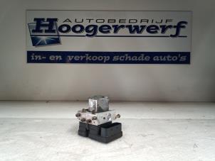 Gebrauchte ABS Pumpe Mitsubishi Grandis (NA) 2.4 16V MIVEC Preis € 100,00 Margenregelung angeboten von Autobedrijf Hoogerwerf