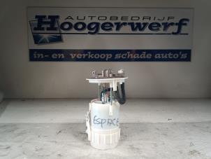 Used Electric fuel pump Renault Espace (JK) 2.0 16V Turbo Price € 95,00 Margin scheme offered by Autobedrijf Hoogerwerf