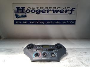 Usados Panel de control de aire acondicionado Toyota Yaris (P1) 1.3 16V VVT-i Precio € 60,00 Norma de margen ofrecido por Autobedrijf Hoogerwerf