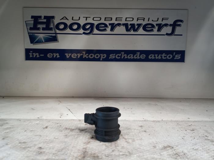 Gebrauchte Luftmassenmesser Mercedes C (W202) 2.2 C-220 D 16V Preis € 30,00 Margenregelung angeboten von Autobedrijf Hoogerwerf