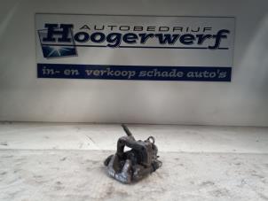 Usagé Etrier de frein arrière gauche Peugeot 208 I (CA/CC/CK/CL) 1.6 Blue HDi 100 Prix € 40,00 Règlement à la marge proposé par Autobedrijf Hoogerwerf