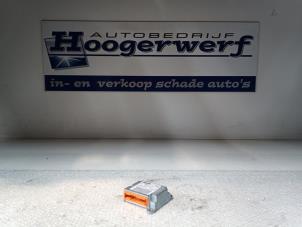 Usagé Module airbag Peugeot 206 (2A/C/H/J/S) 1.4 16V Prix € 50,00 Règlement à la marge proposé par Autobedrijf Hoogerwerf