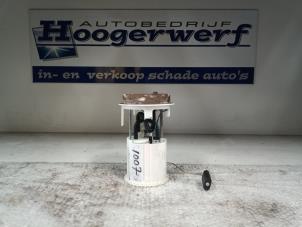 Używane Pompa benzynowa Peugeot 1007 (KM) 1.4 Cena € 35,00 Procedura marży oferowane przez Autobedrijf Hoogerwerf