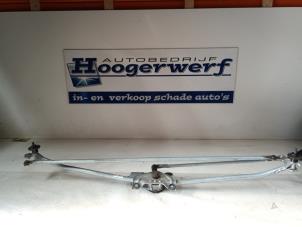 Used Wiper motor + mechanism Opel Meriva Mk.II 1.4 16V Ecotec Price € 25,00 Margin scheme offered by Autobedrijf Hoogerwerf