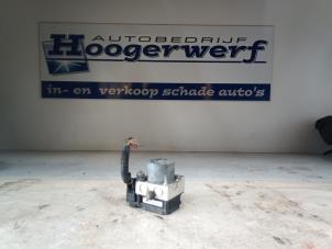 Używane Pompa ABS Citroen C1 1.0 12V Cena € 30,00 Procedura marży oferowane przez Autobedrijf Hoogerwerf