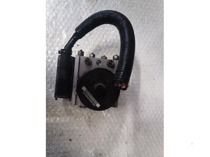 ABS pump from a Fiat Doblo (223A/119) 1.4 2008