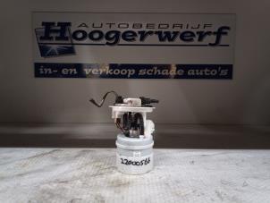 Used Electric fuel pump Dacia Sandero I (BS) 1.2 16V Price € 50,00 Margin scheme offered by Autobedrijf Hoogerwerf